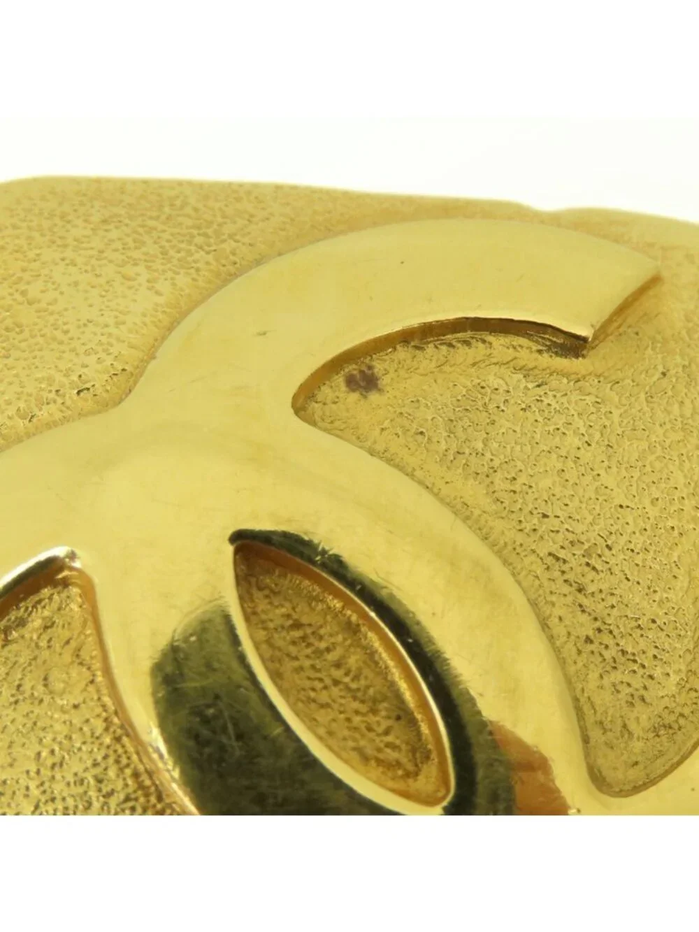 Chanel Brooch CC Logo Metal Gold 29 Diamond Plated